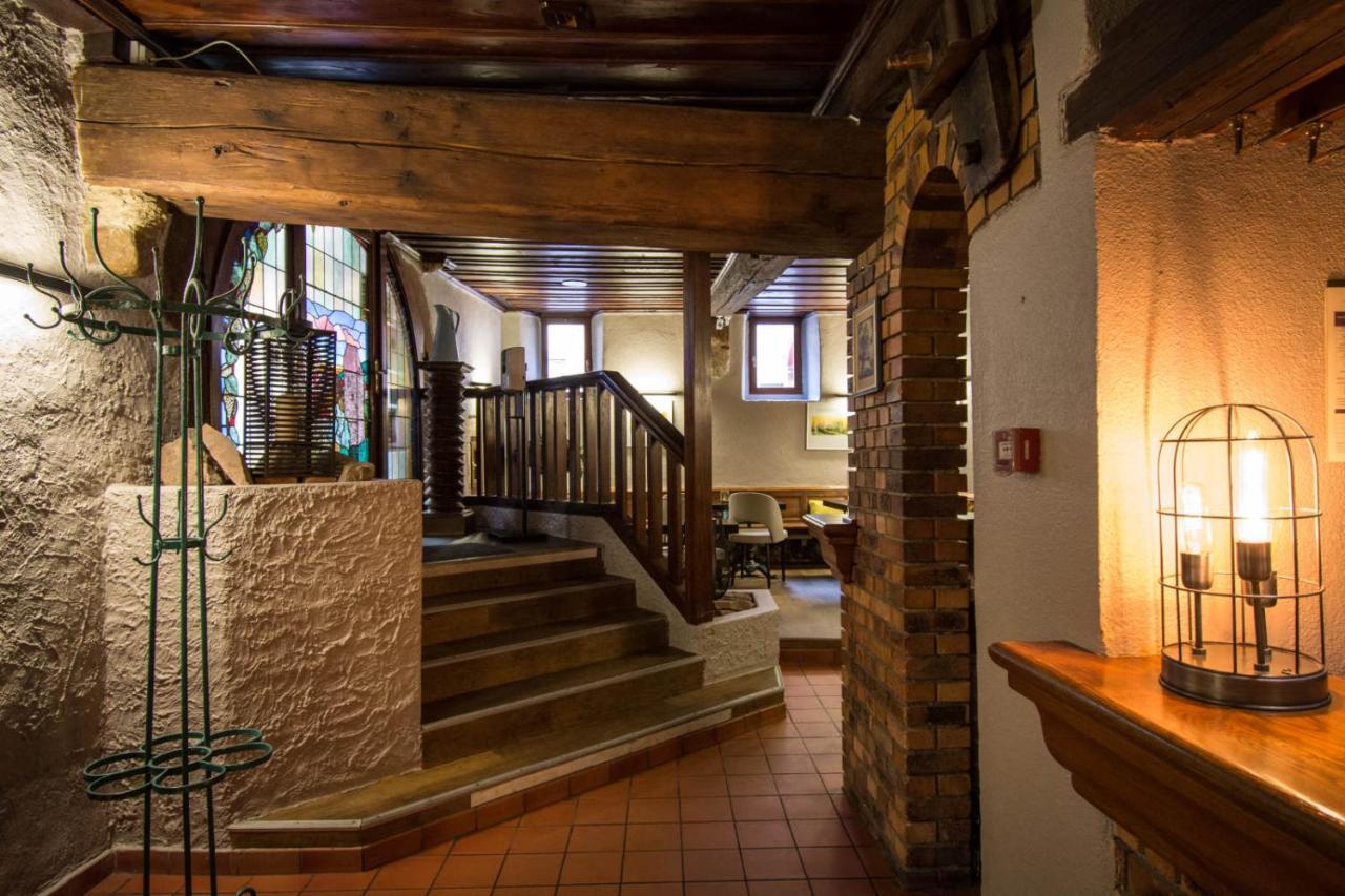 De La Couronne Hotel